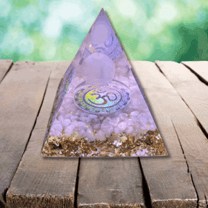 Pyramide « Quartz rose & OM – Douceur du cœur & Harmonie » – 6 cm