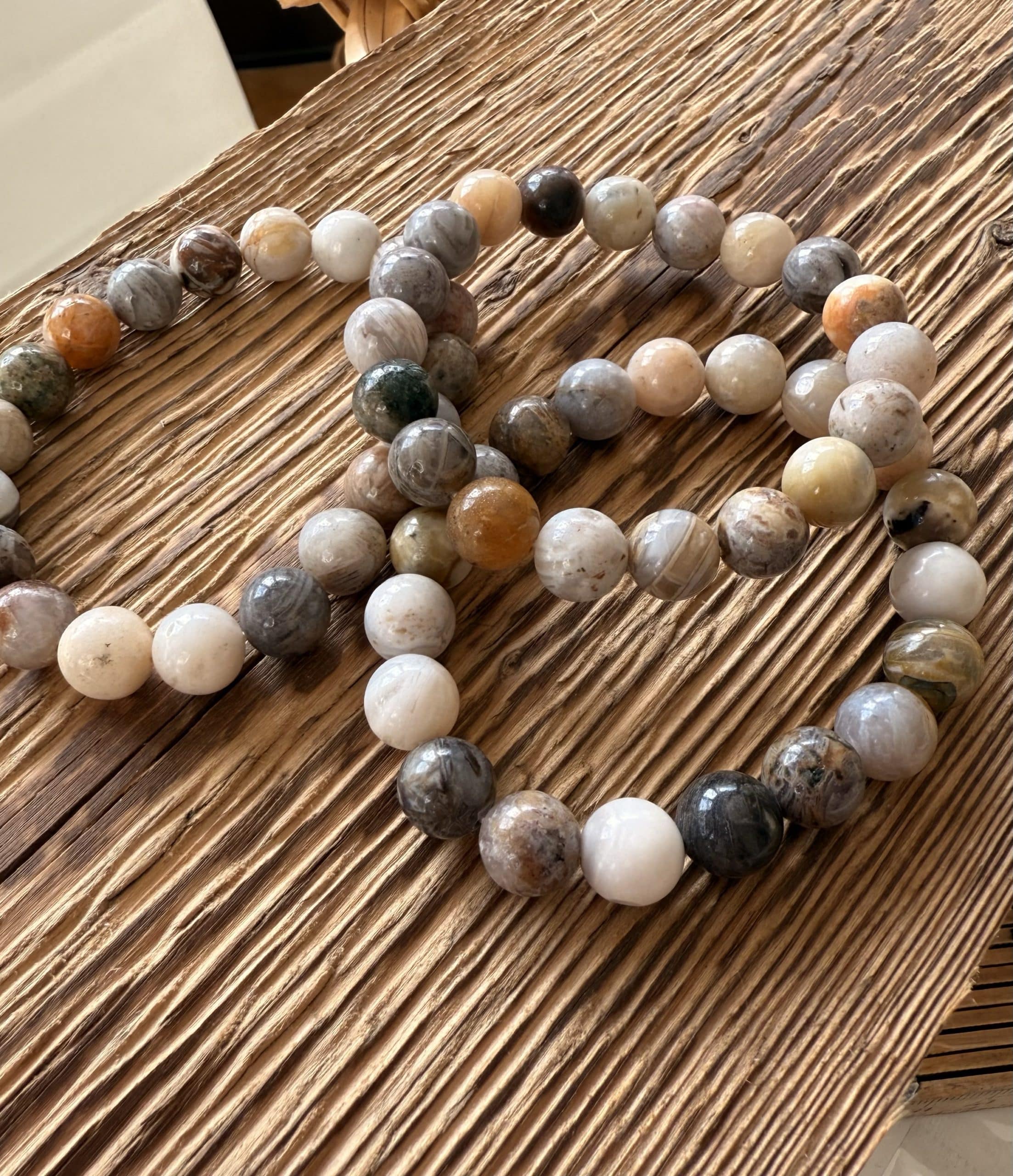 Bracelet en Agate Plume – Perles 10 mm