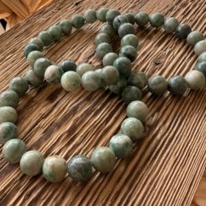 Bracelet en Serpentine – Perles 10 mm