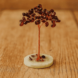 Arbre de Vie en Grenat – Vitalité & Passion