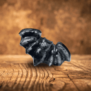 Chauve-souris en Labradorite Noire – Protection & Perceptions