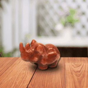 Rhinocéros en Agate Rouge – Force & Stabilité