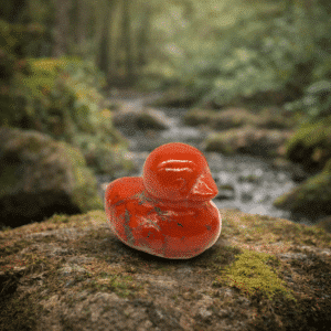 Canard en Jaspe Rouge – Vitalité & Courage