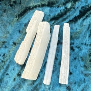 Sélénite du Maroc – bâton énergisant ~10 cm