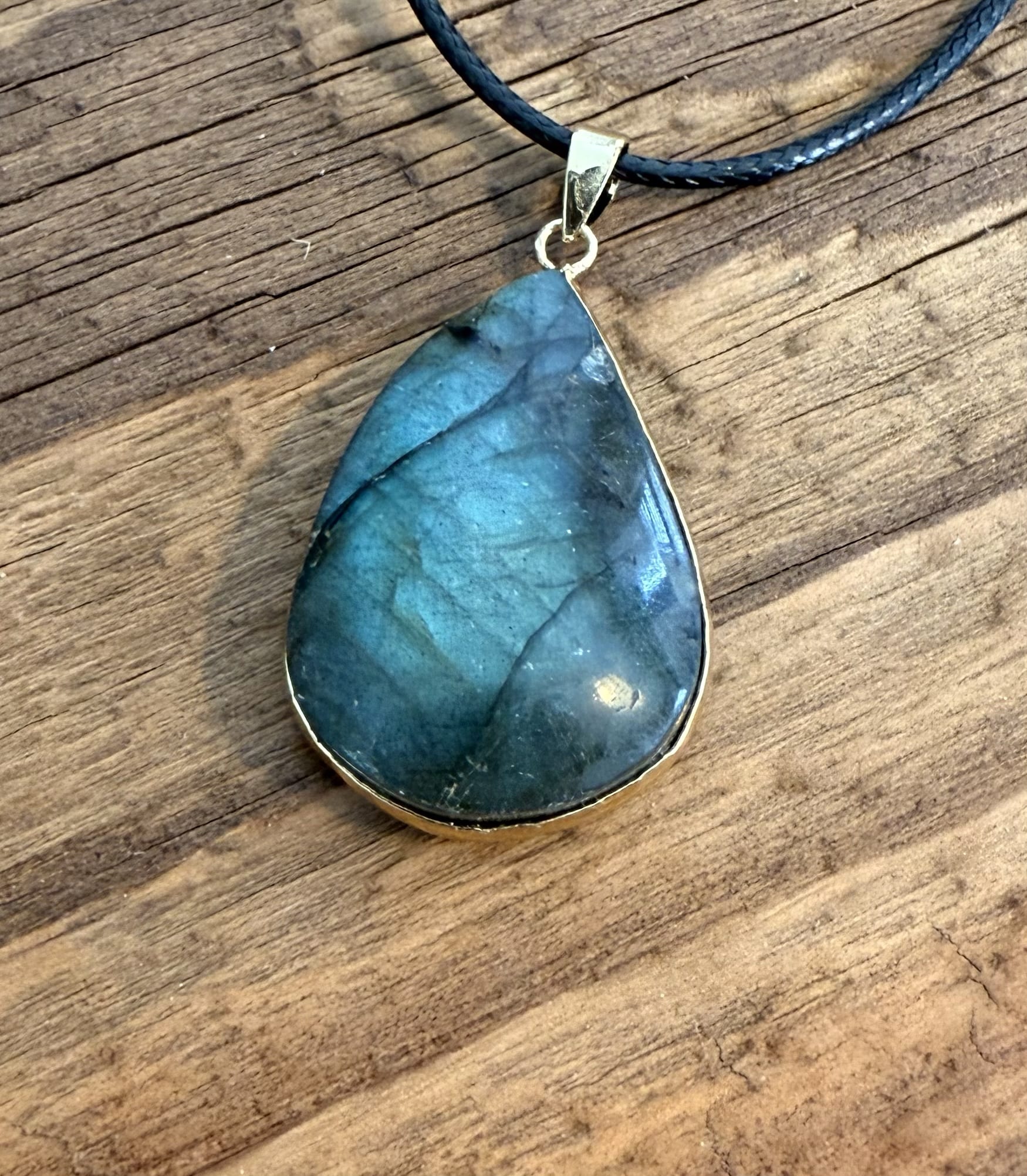 Pendentif Labradorite – Acier inoxydable doré (pièce unique)