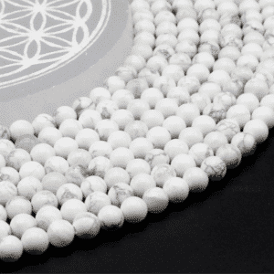 Perles Howlite 6 mm – Fil 40 cm