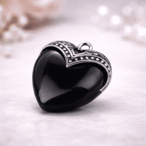 Pendentif Cœur en Onyx Noir – Protection & Force Intérieure