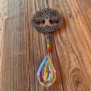 Attrape-Soleil “Yggdrasil” – Arbre de Vie Viking & Cristal Arc-en-Ciel