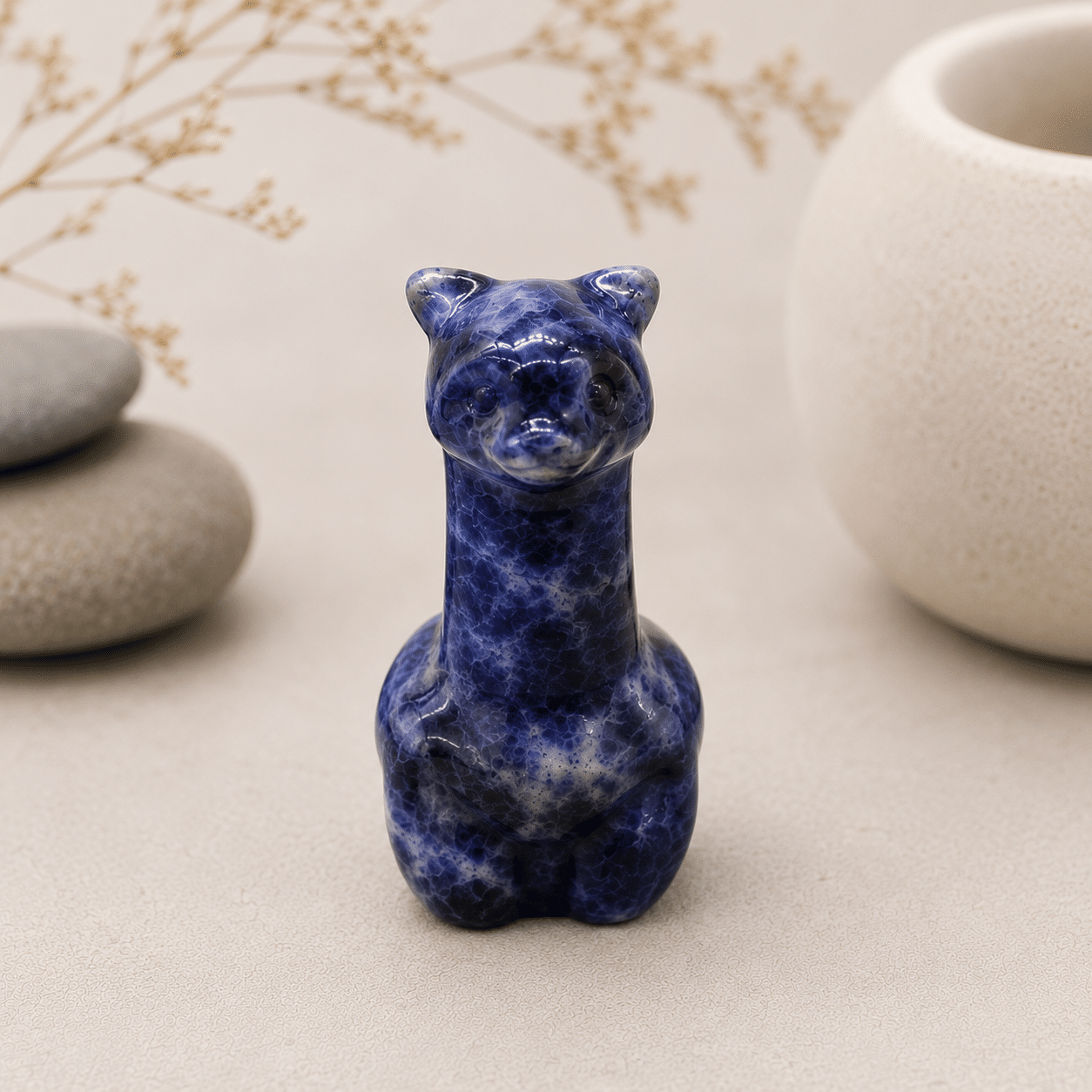 Lama en Sodalite – Calme & Confiance en soi
